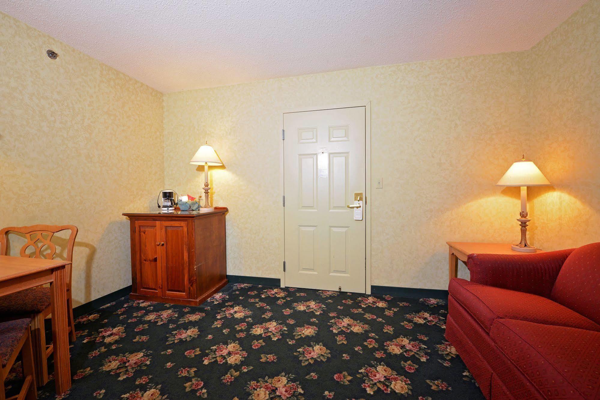 Ourguest Inn & Suites Downtown Port Clinton Eksteriør bilde
