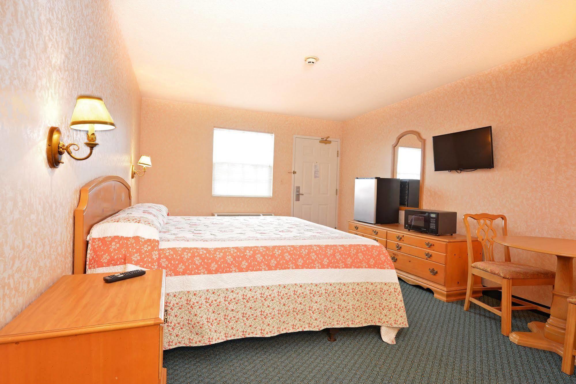 Ourguest Inn & Suites Downtown Port Clinton Eksteriør bilde