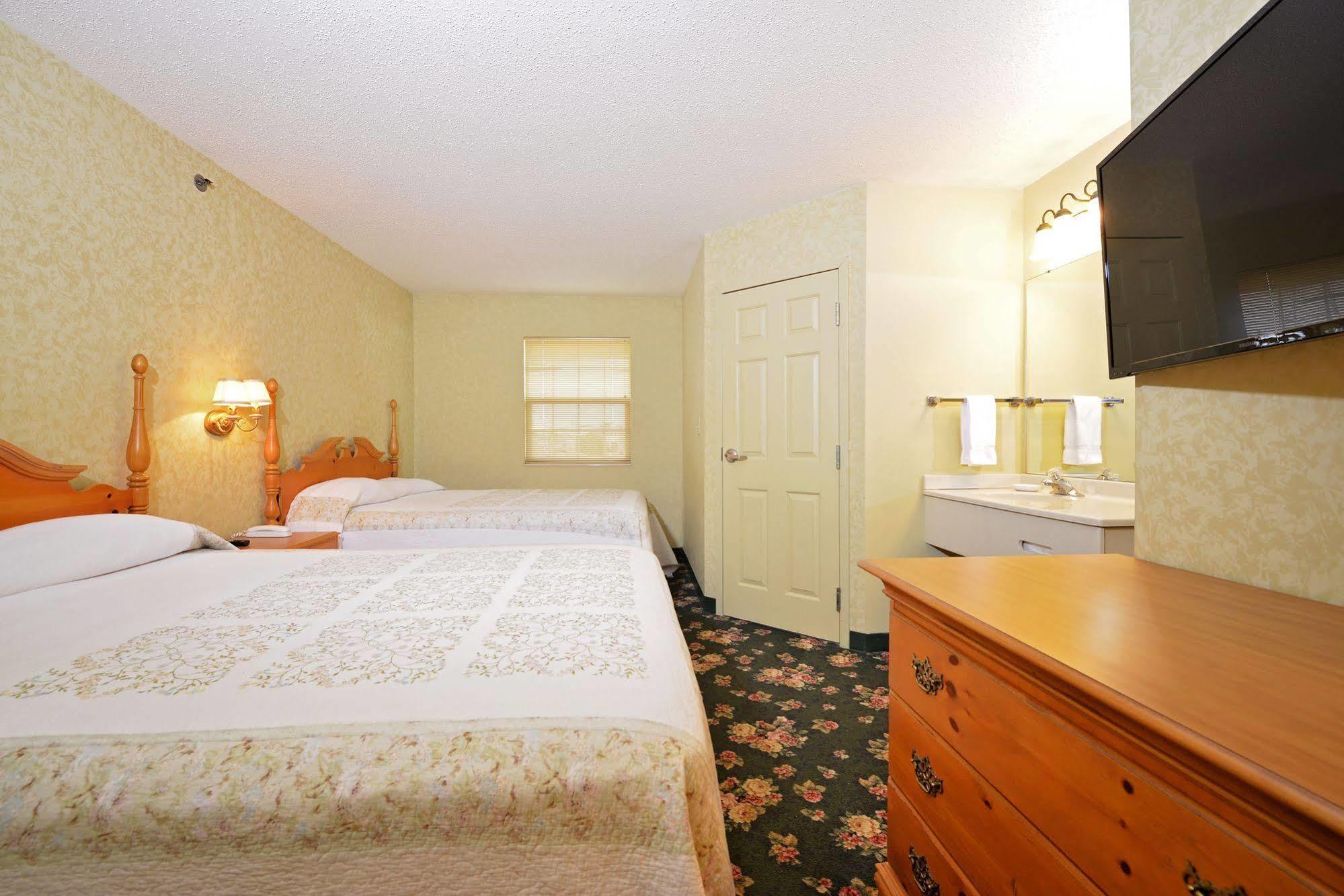 Ourguest Inn & Suites Downtown Port Clinton Eksteriør bilde