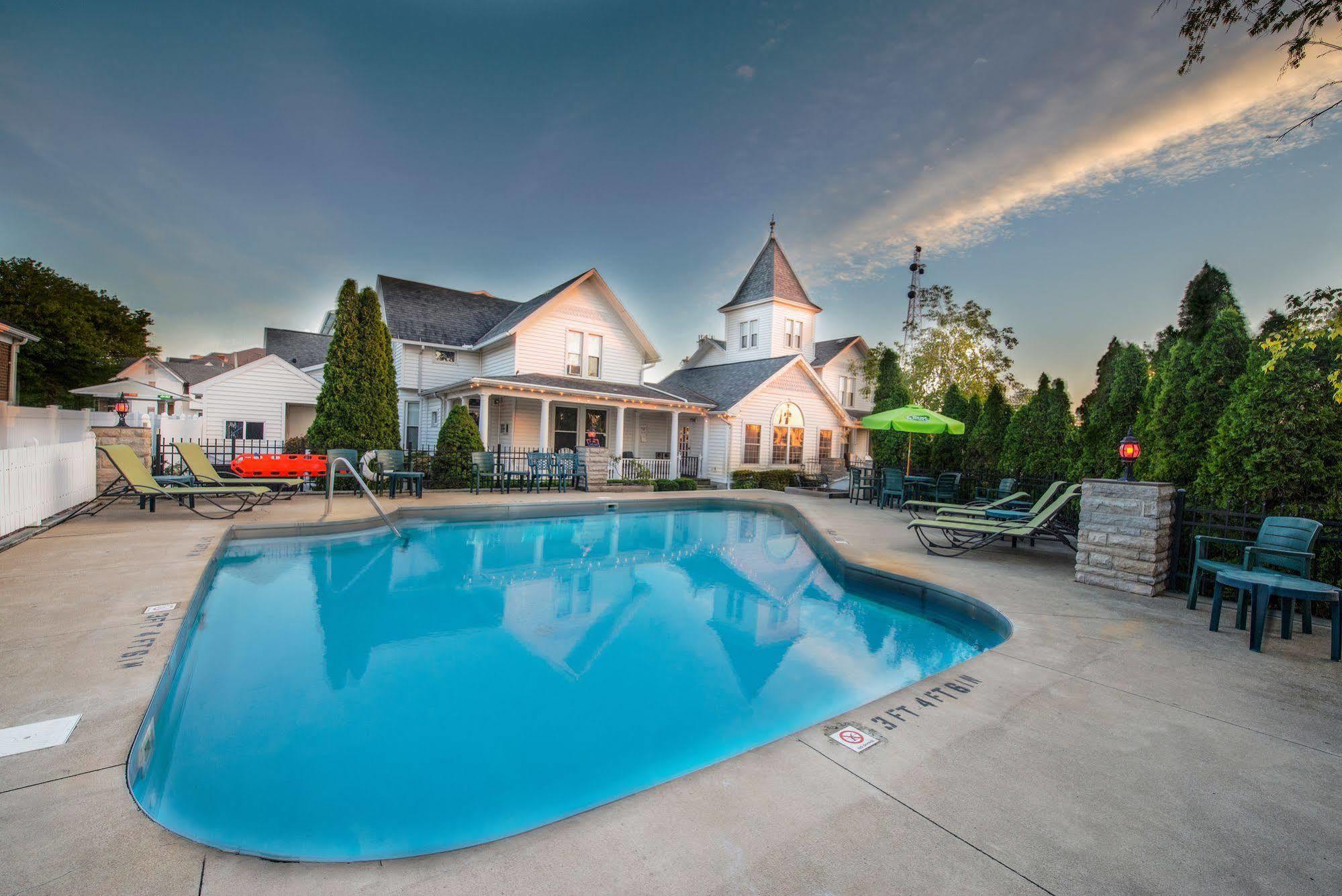 Ourguest Inn & Suites Downtown Port Clinton Eksteriør bilde