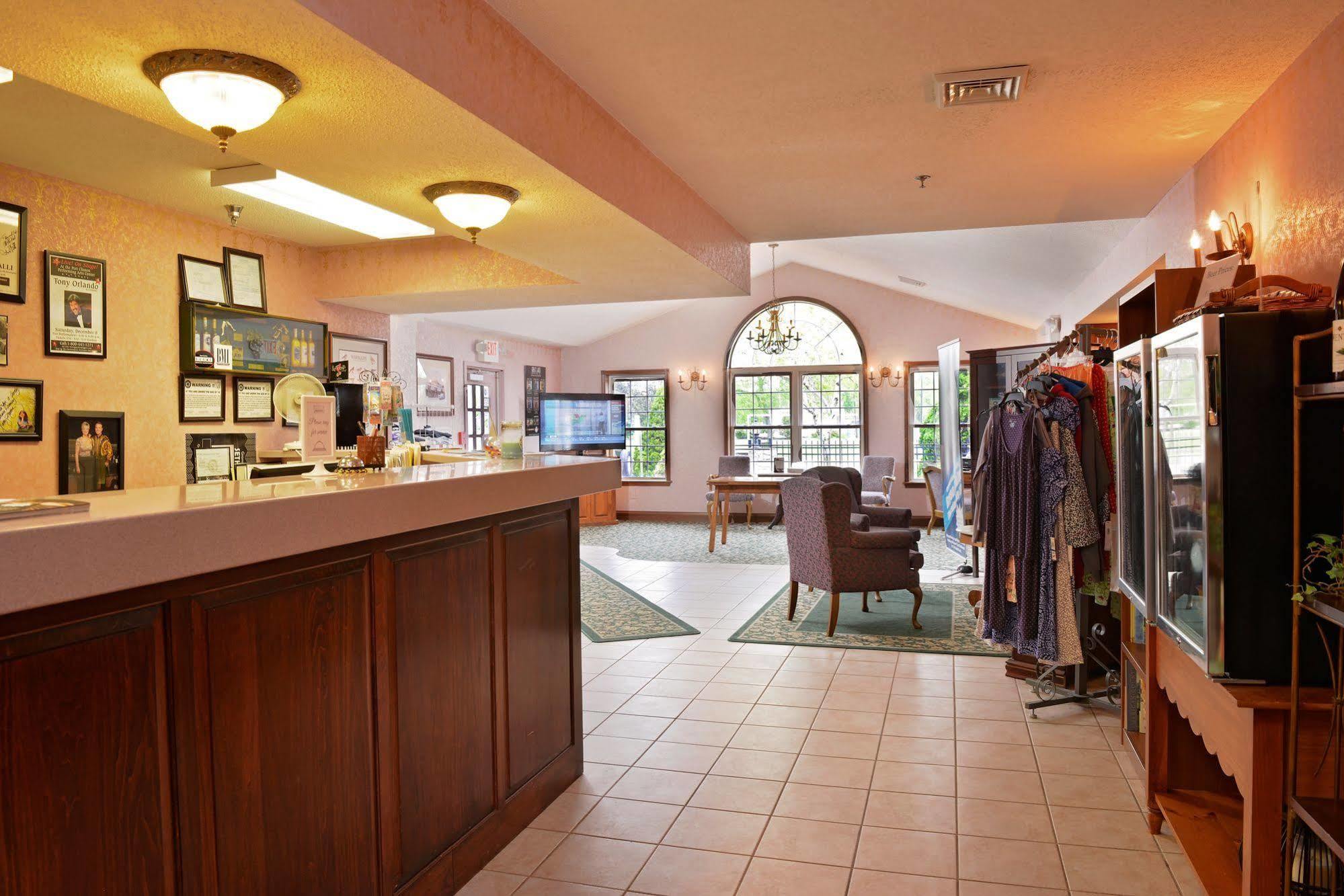 Ourguest Inn & Suites Downtown Port Clinton Eksteriør bilde