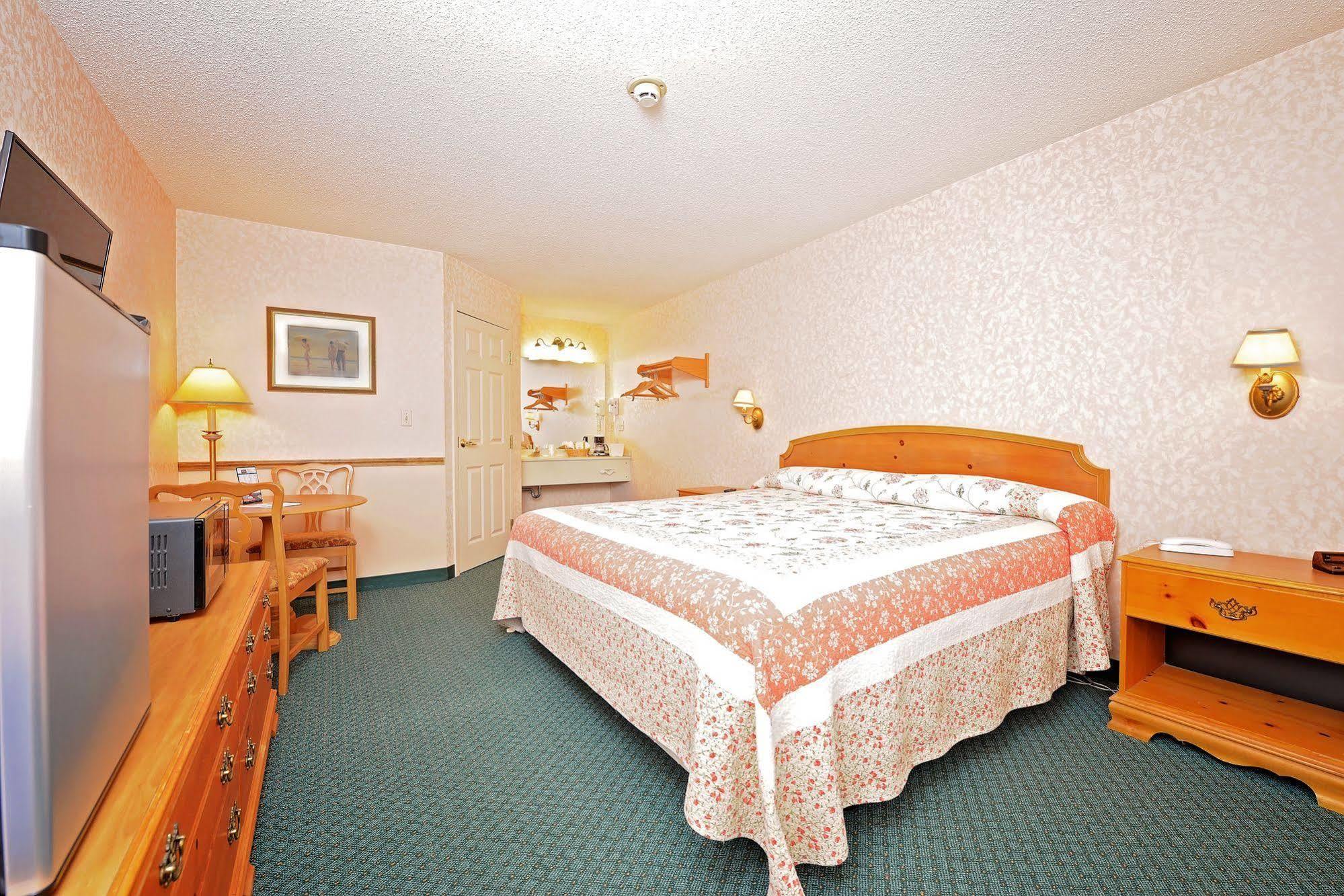 Ourguest Inn & Suites Downtown Port Clinton Eksteriør bilde