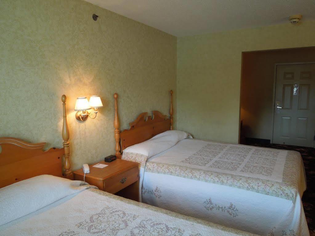 Ourguest Inn & Suites Downtown Port Clinton Eksteriør bilde