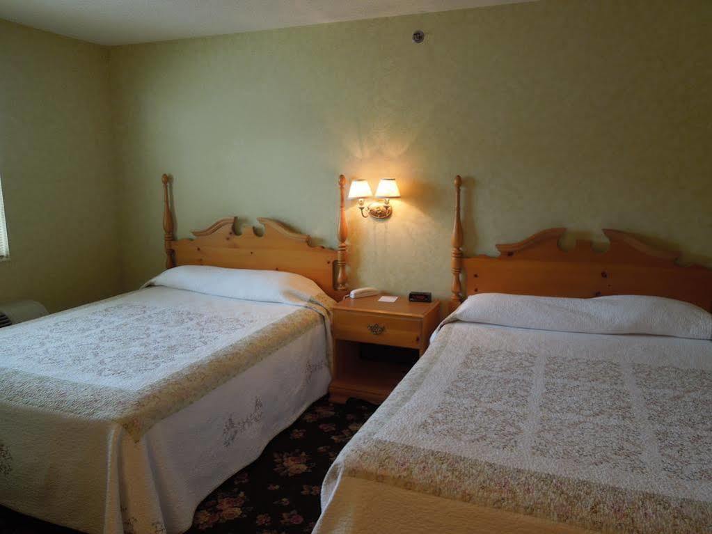 Ourguest Inn & Suites Downtown Port Clinton Eksteriør bilde