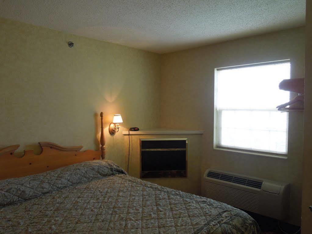 Ourguest Inn & Suites Downtown Port Clinton Eksteriør bilde