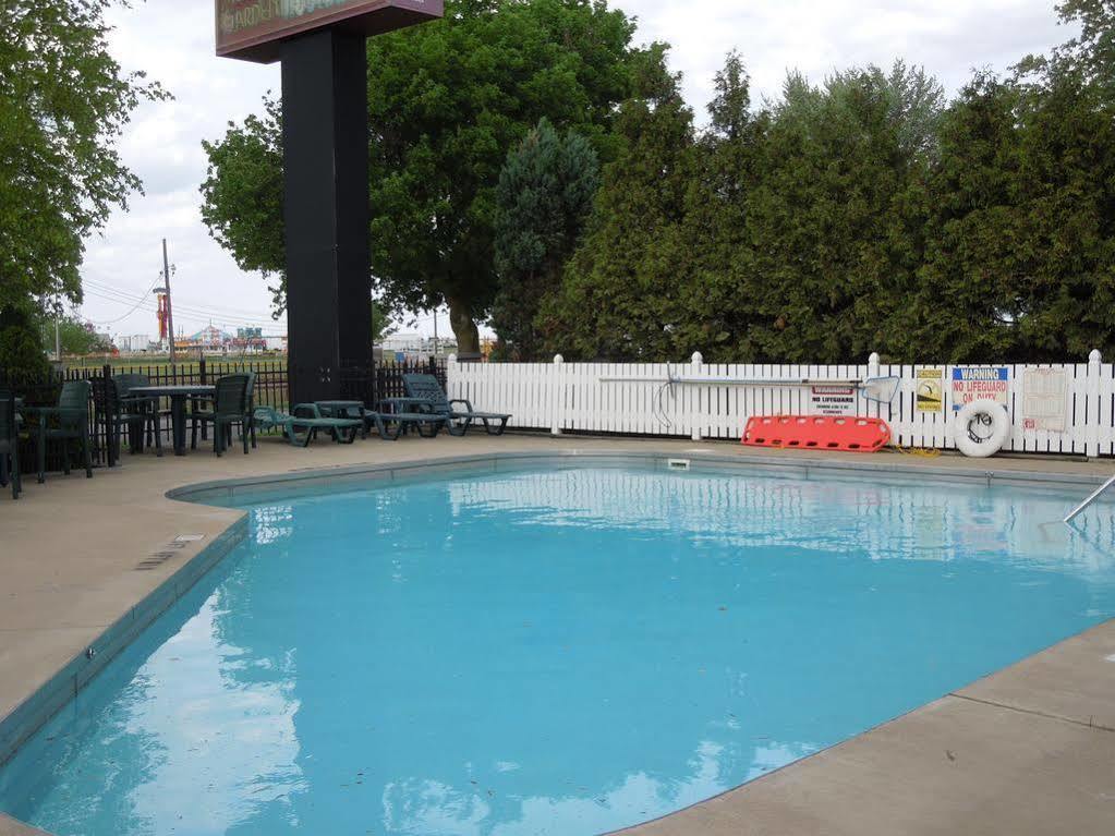 Ourguest Inn & Suites Downtown Port Clinton Eksteriør bilde